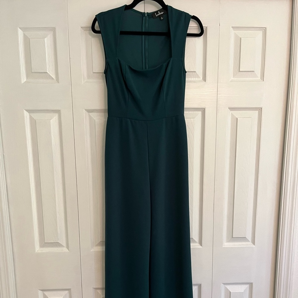 Lulu’s Enticing Endeavors Emerald Green Jumpsuit - S